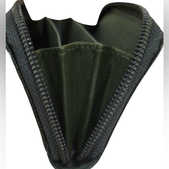 Rare! CHANEL Caviar Boy Zipper Forest Green Wallet with Gold Accent - Picture 6 of 11